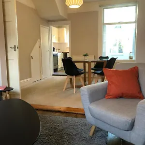 Holiday home Radford Place - - Patio & Garden - - Chiefs - Uni -wifi, Exeter